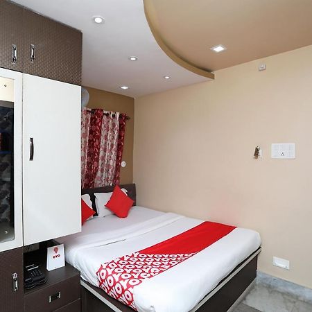 Oyo 9975 Hotel Asmeet Calcutta Extérieur photo