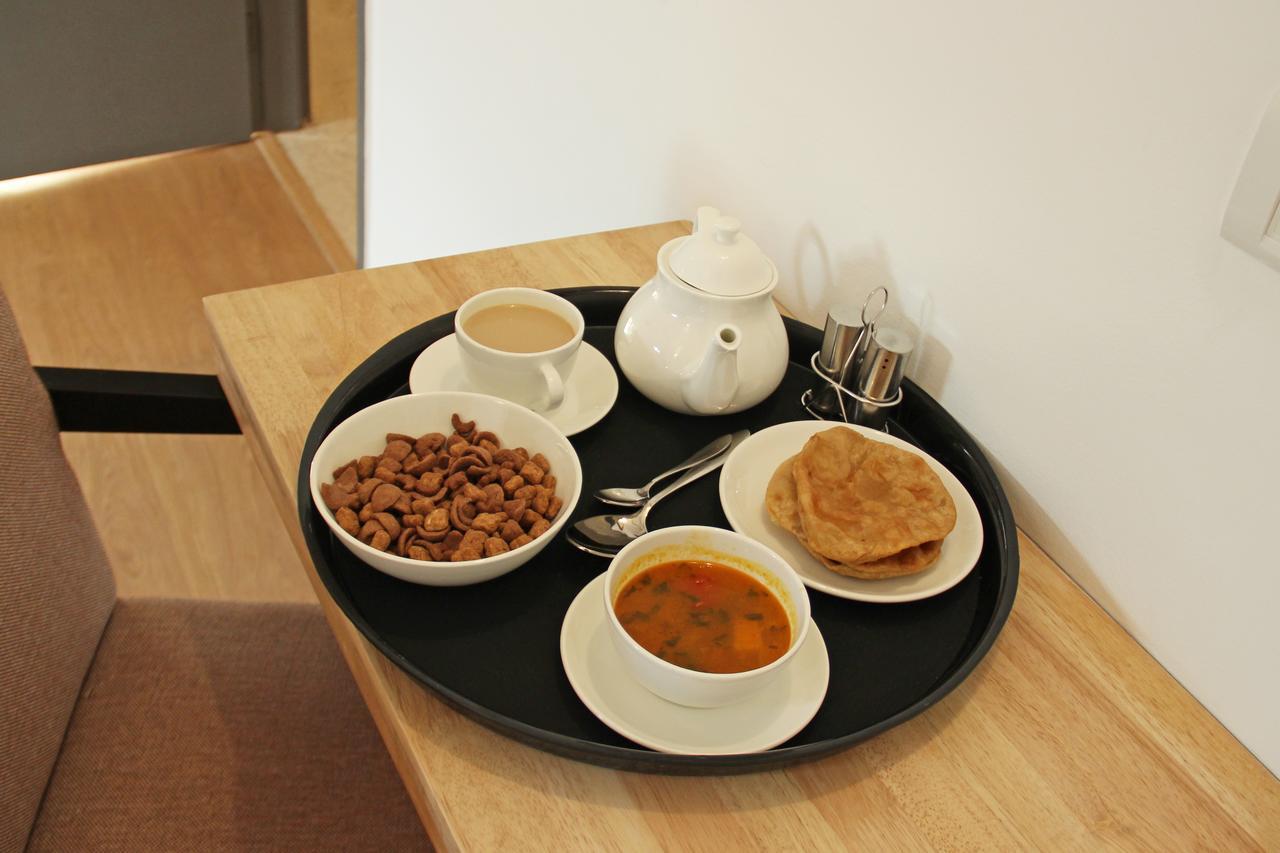 Oyo 9975 Hotel Asmeet Calcutta Extérieur photo